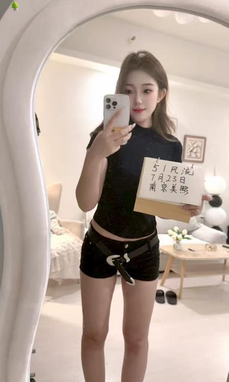 奥体美熙老师身材很棒-51花探