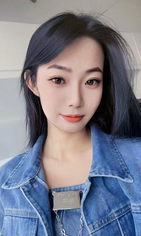 性感短裙美女-51花探