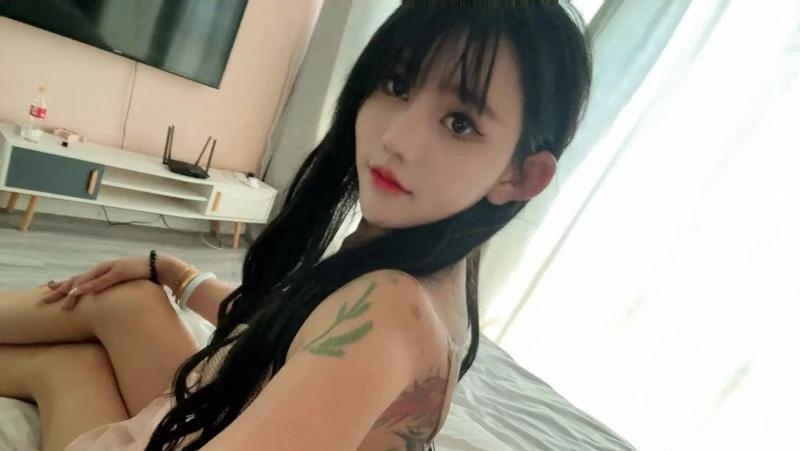 纹身女孩-买色网