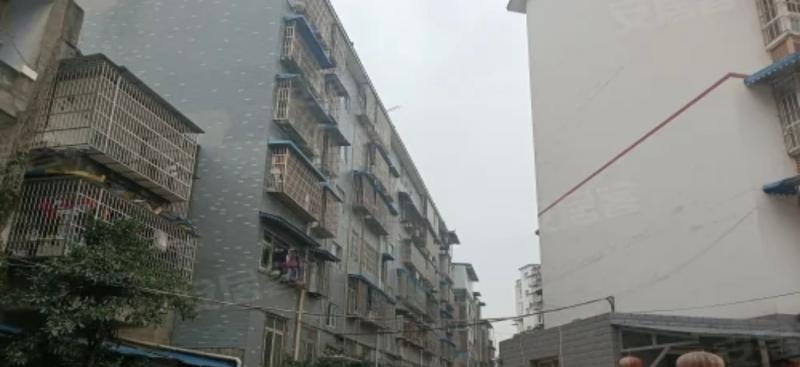 龙泉驿300小店-买色网
