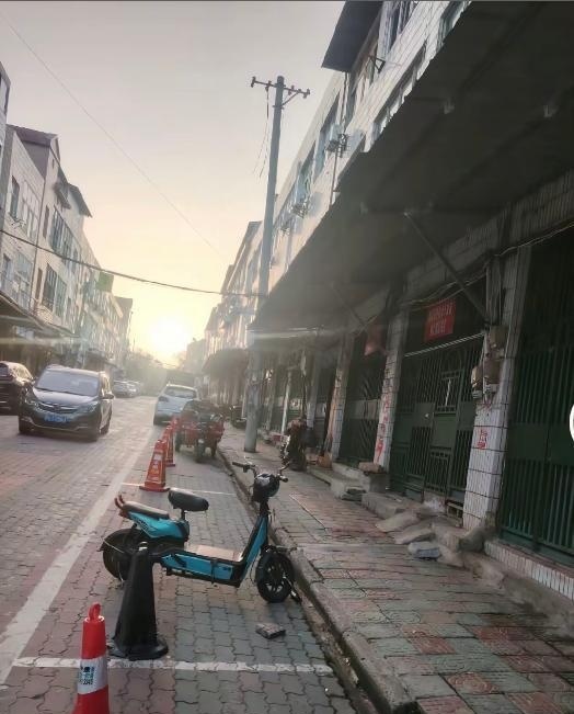 沌口站街-51