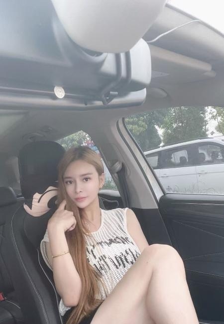 洪山御姐允儿-买色网