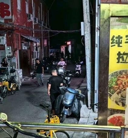朝阳站街图-51