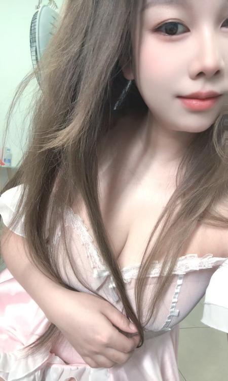 瑶海口活一绝的嫂子-51花探
