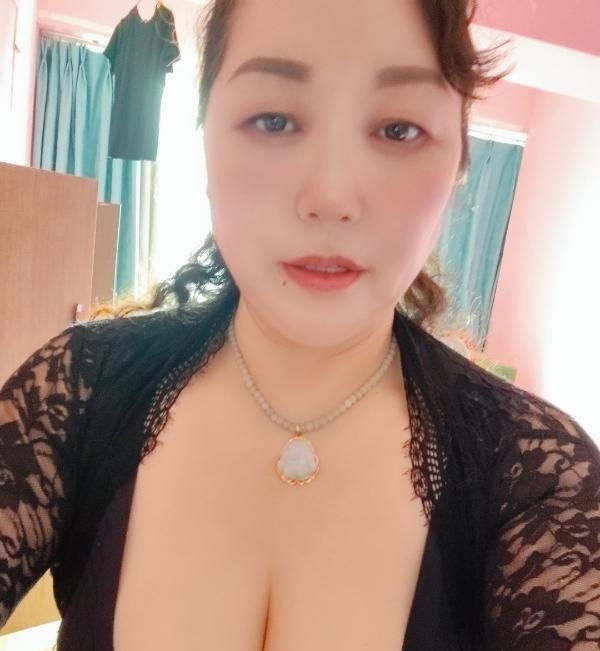 特大胸泻火少妇-买色网