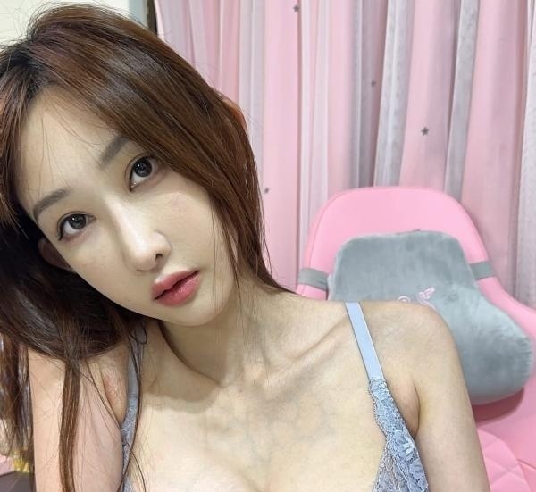 新过来南昌的爆乳美女-买色网