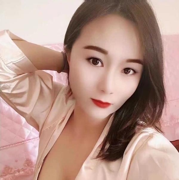 舌吻风骚丰满少妇-买色网