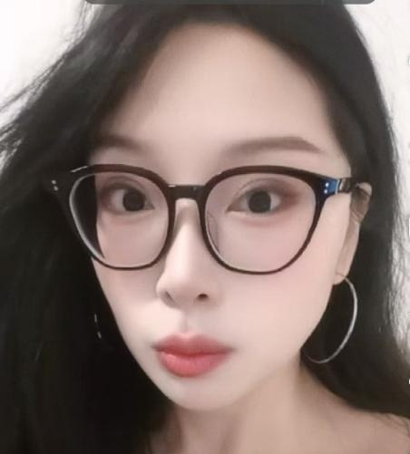 天河眼镜少妇芯芯-买色网