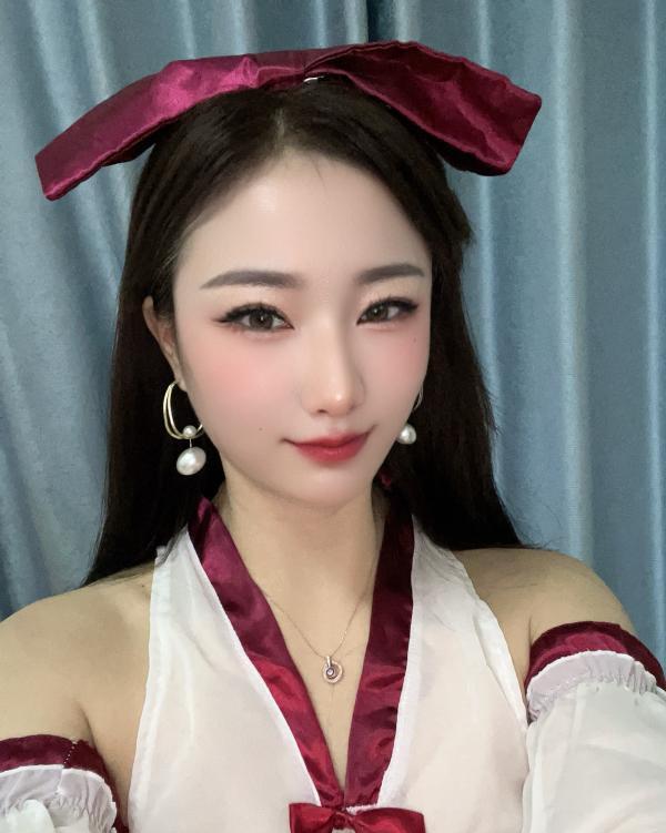 莞式制服小姐姐-51花探