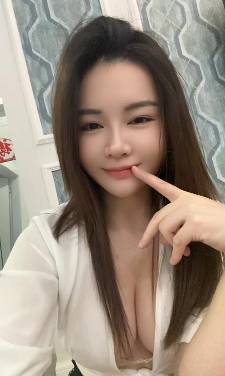 颜值不错的小姐姐-51花探