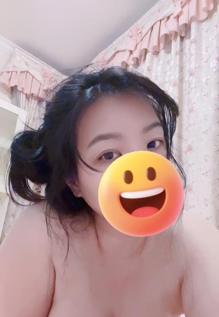 屁股大胸大美骚逼-买色网