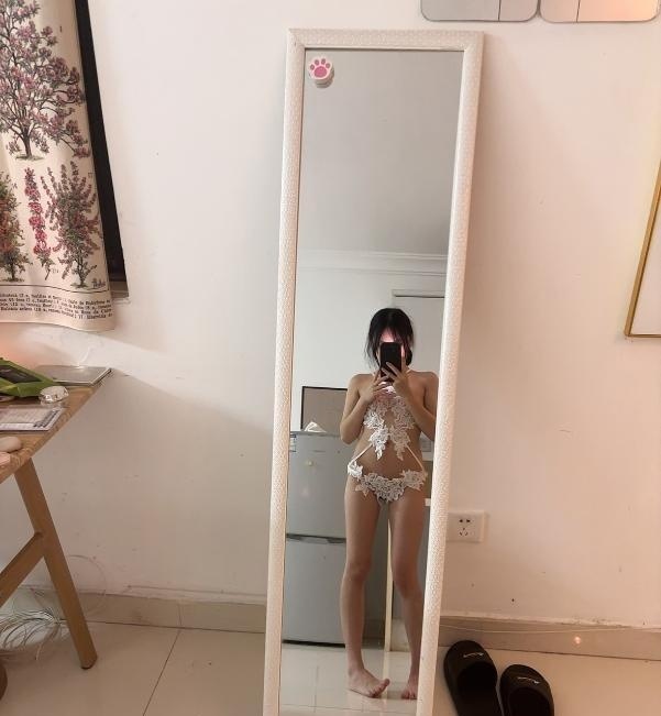 全套萝莉兮兮-买色网