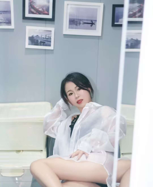 解放路苏苏体验-买色网