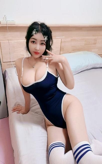 巨乳露露老师-买色网