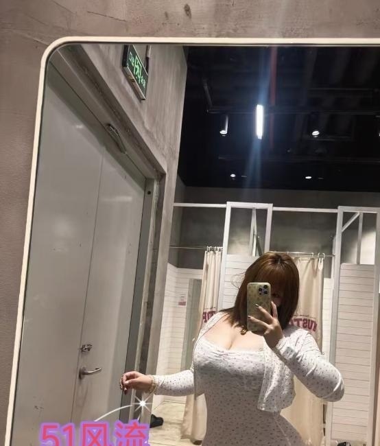 蜀山胸大屁股大bbw-买色网