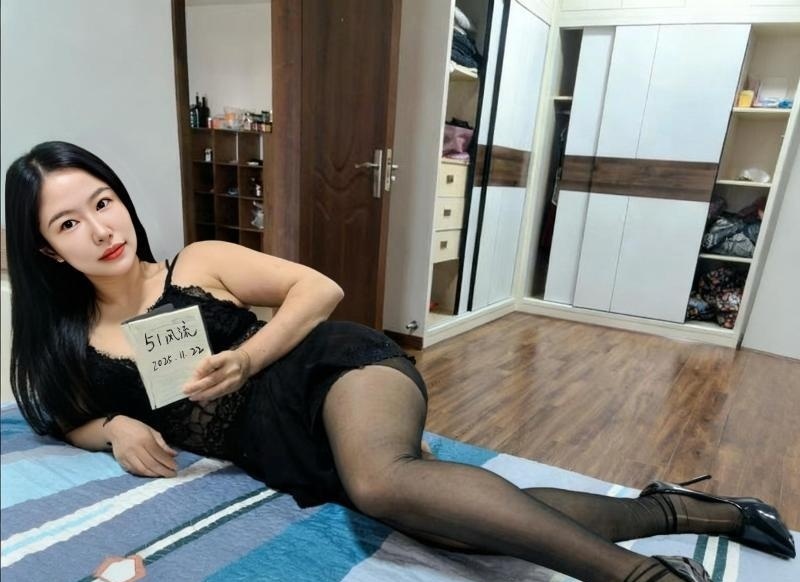 情趣服务系骚妇-买色网
