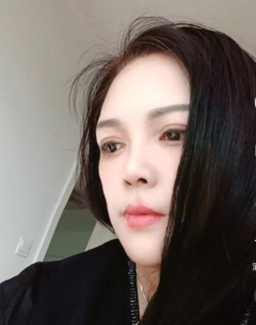 体验骚熟女-51
