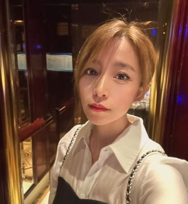 美女小嫂子-买色网