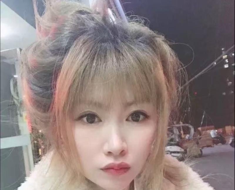 长腿兼职美熟女-买色网