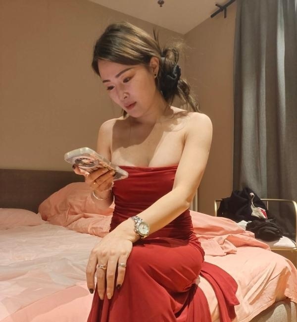 苗条妹子琳达-51