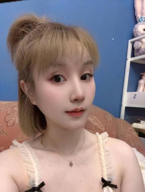 服务系肤白波软妹子-买色网