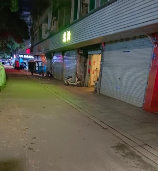 青田大路边足浴店-买色网
