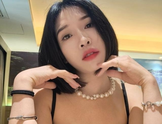江北制服大奶少妇小柒-买色网