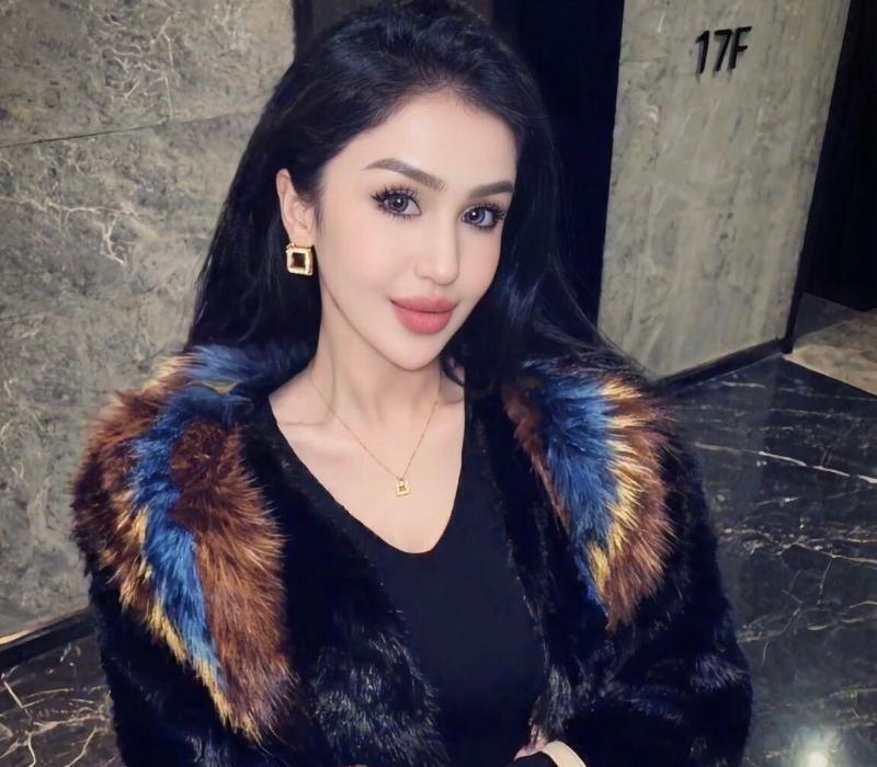 维族美女米娜-买色网