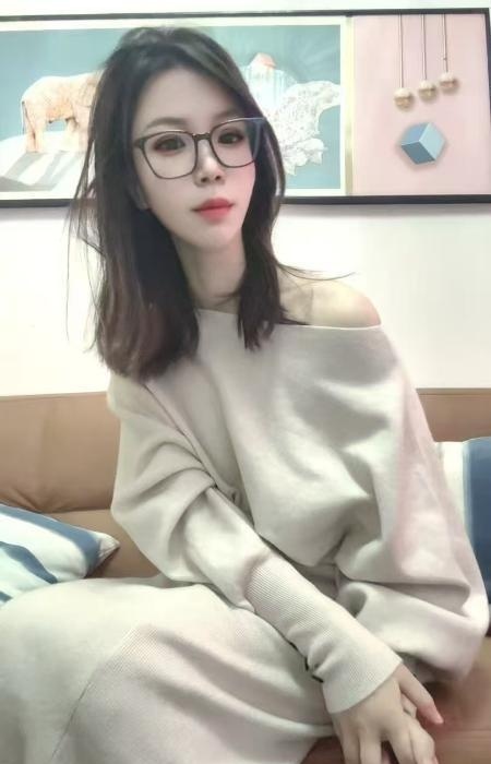 铁西眼镜反差少妇-买色网