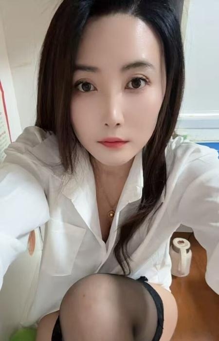 苗条人妻欢欢-买色网