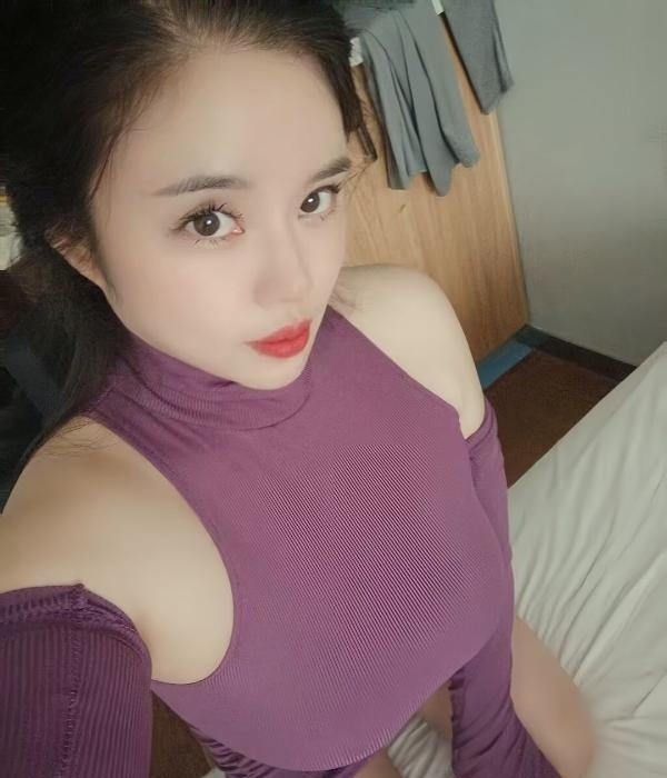 D奶巨乳御姐媚儿-买色网