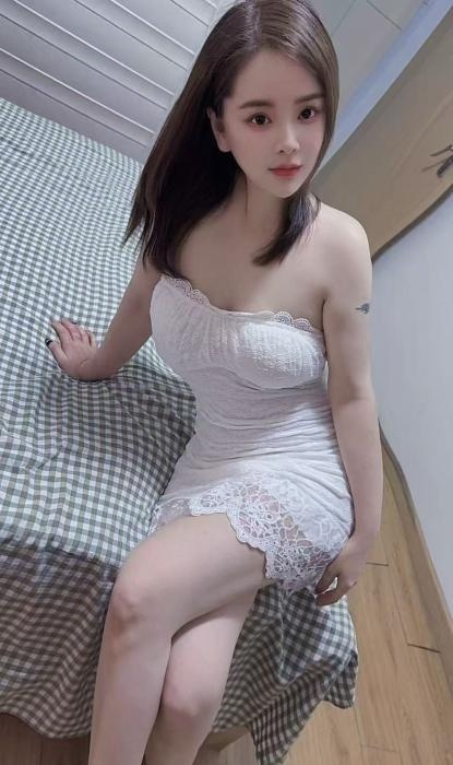 粉穴大胸小萌妹-买色网
