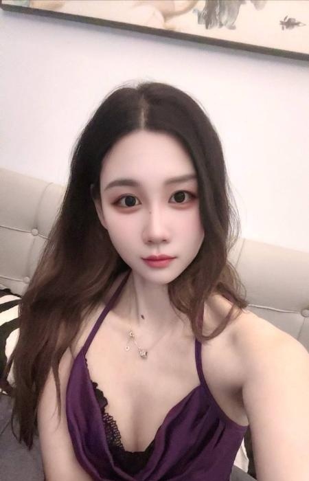吴中清纯嫩妹橙橙-买色网