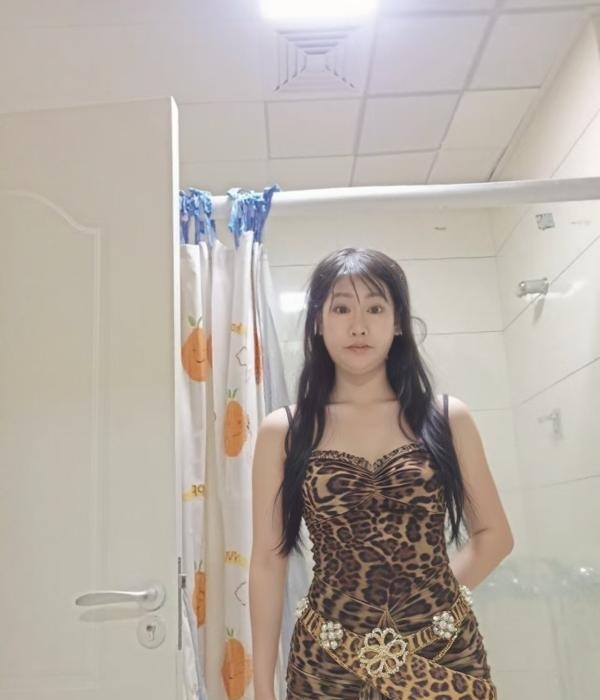 雨花亭性感姐姐服务控-买色网