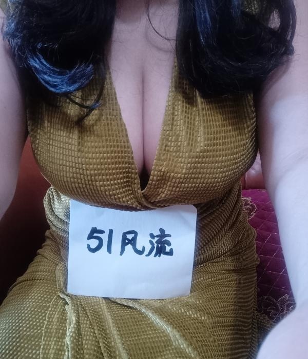 和平前凸后翘小姐姐-买色网