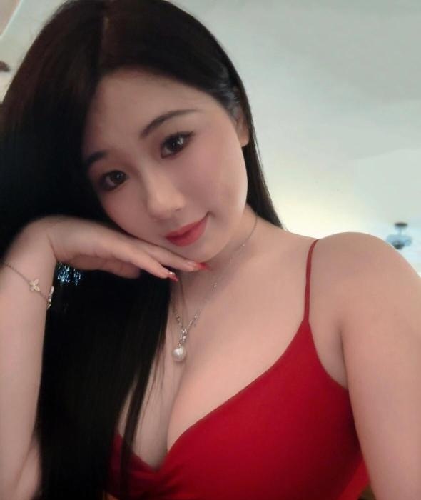 大胸蕾丝少妇-买色网