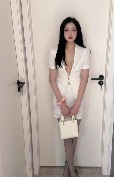 职业装泄火体验-买色网