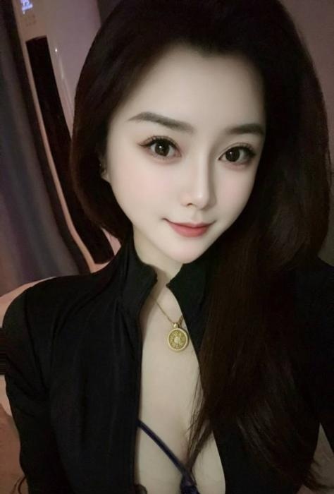 风情大胸御姐在兼职-买色网