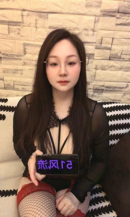 武进巨乳眼镜少妇-51