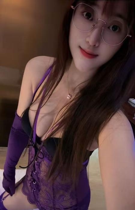 热辣白虎大长腿美眉-买色网