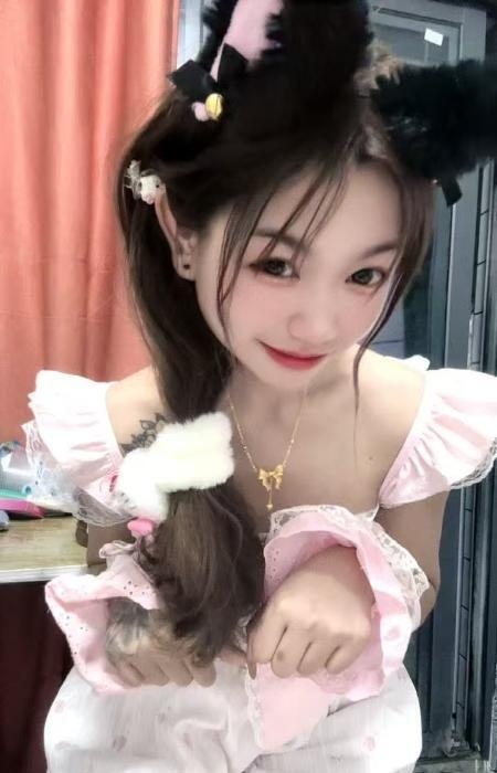 高颜值反差婊萌妹妹-买色网