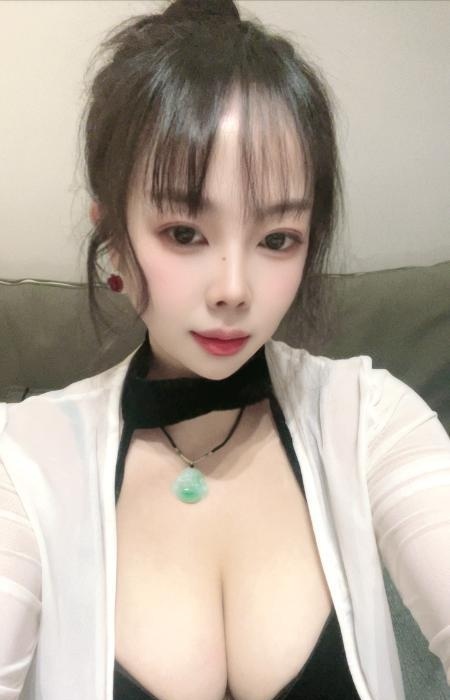 依依小姐姐-51