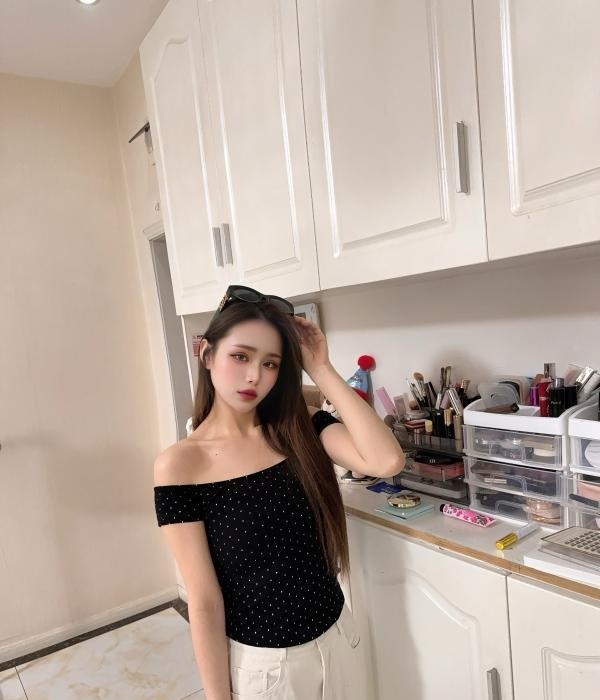 颜值控妹妹-买色网