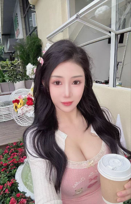 性价比拉满的啵啵妹-买色网