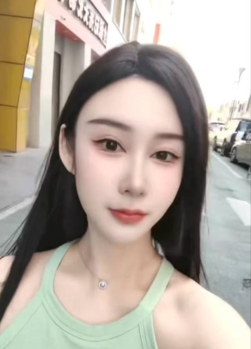 河东大白兔过年不休息-买色网