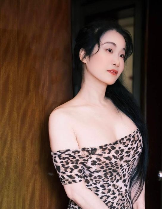 玉林大胸熟女-买色网