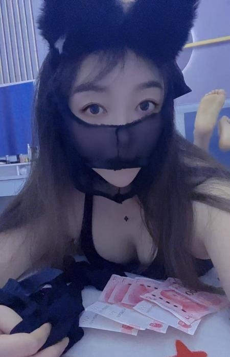 胸大臀圆美少妇-买色网