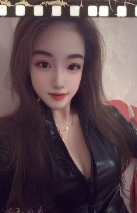 大年初一的昭昭老师-买色网