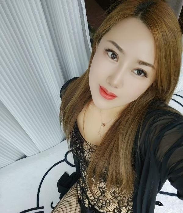 黑丝皇后-买色网