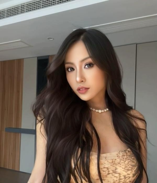 爱运动的蜜桃臀小妖精-买色网